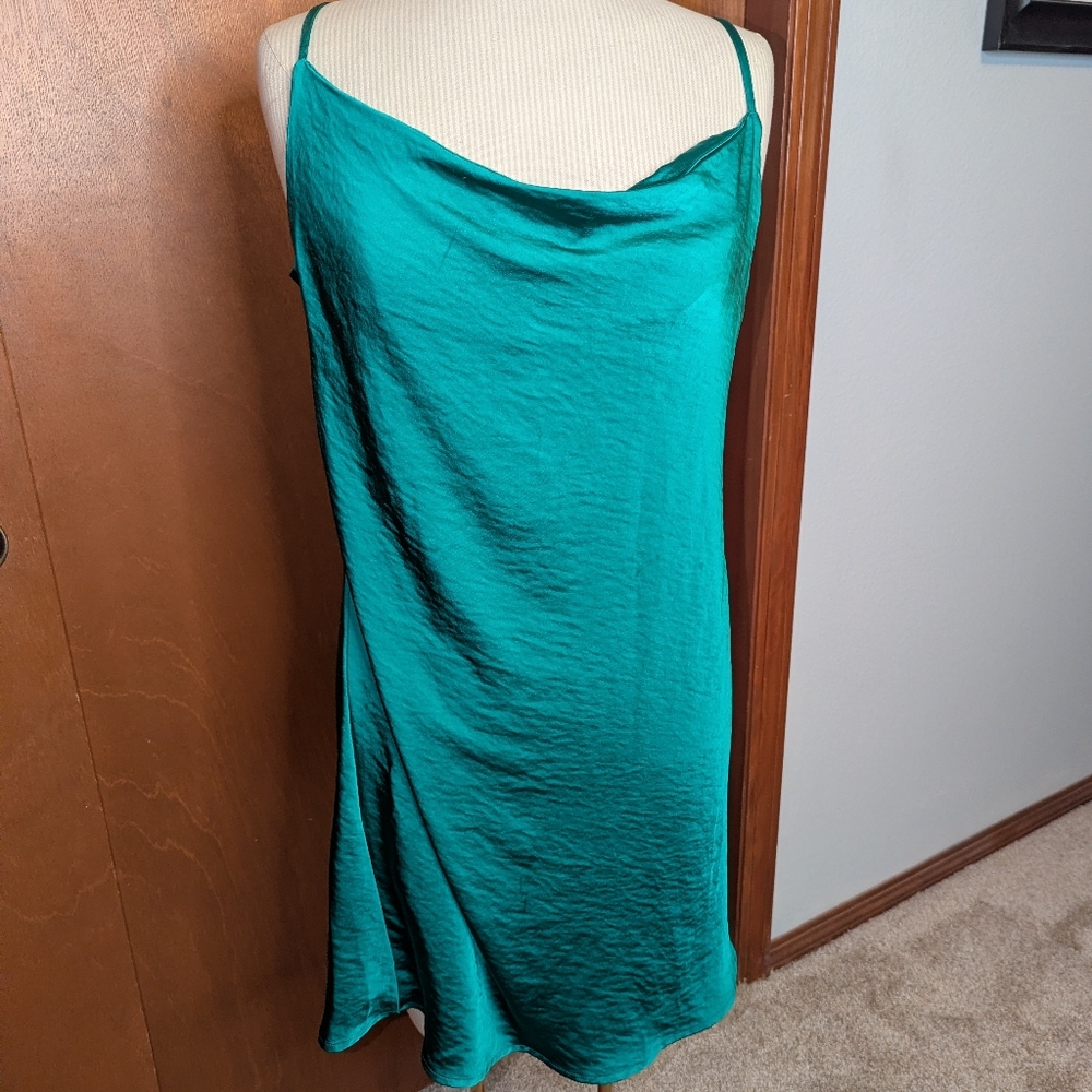Shiny Light Weight Green Holiday Dress Silky